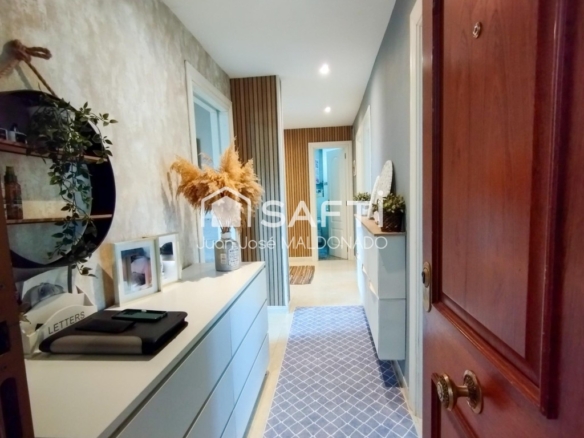 luminoso y a un paso de la playa.