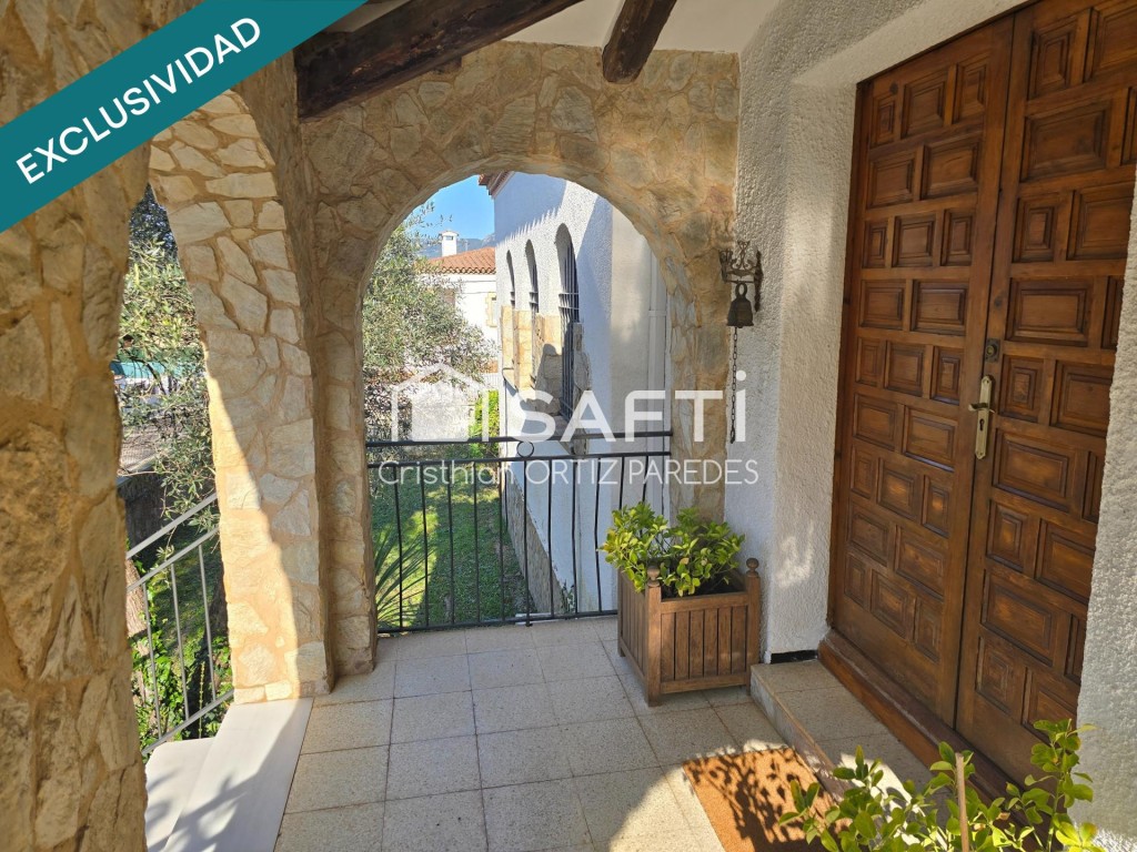 Imagen 4 de Casa tradicional de 5 habitaciones en una parcela de 2014 m².