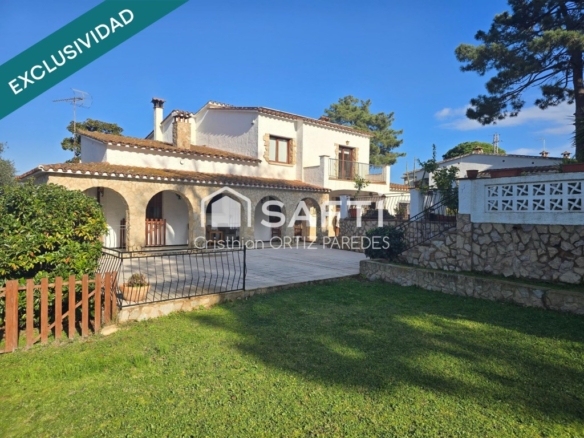 Imagen 1 de Casa tradicional de 5 habitaciones en una parcela de 2014 m².