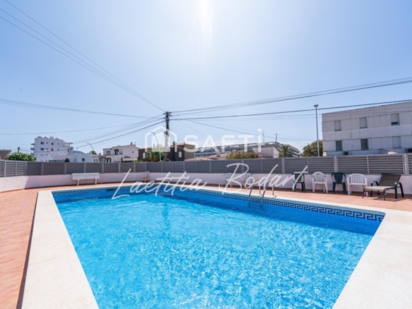 Imagen 4 de Casa adosada reformada 2 habitaciones y con Jardín Privado – Santa Margarita