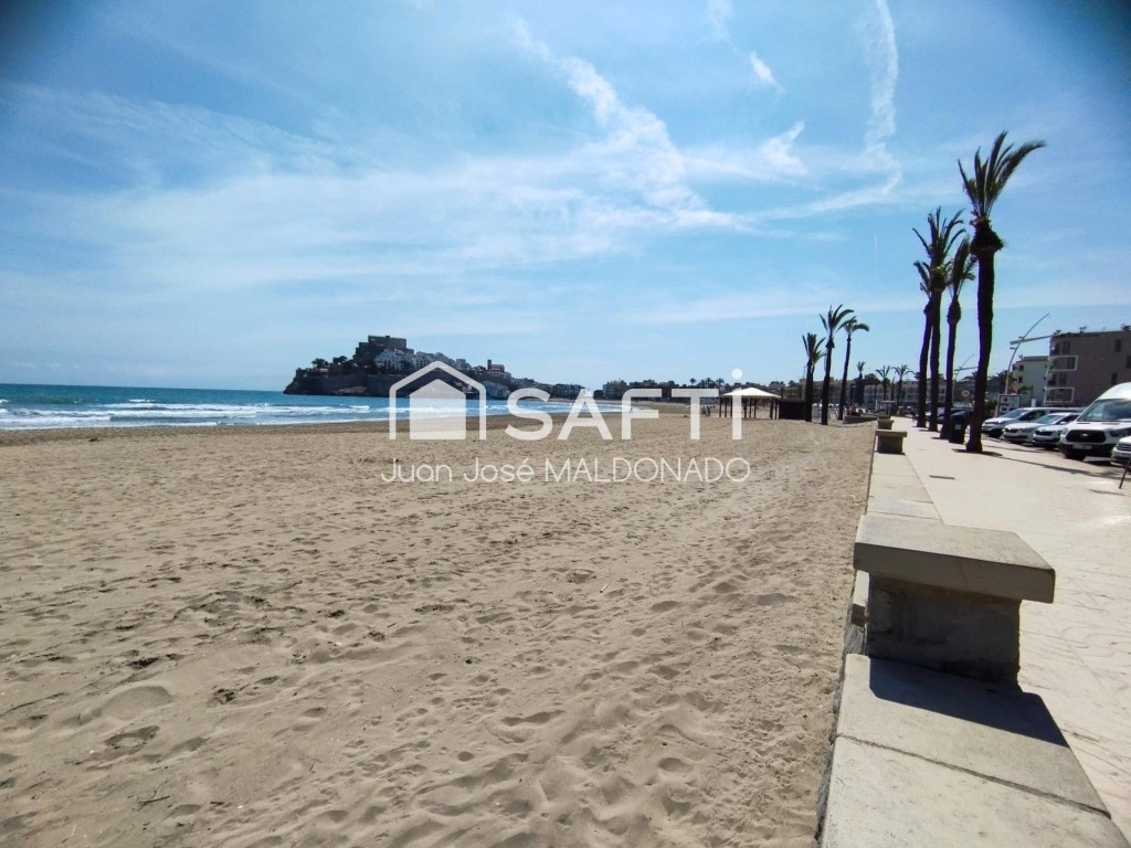 Imagen 3 de Adosado junto al mar en Peñíscola: estilo y bienestar