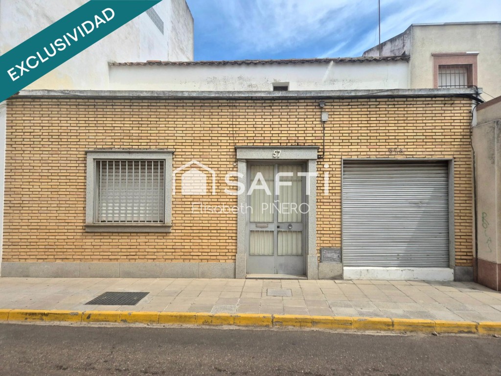 Imagen 2 de Oportunidad en Montijo. Termina de actualizarla a tu gusto