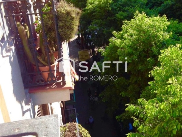 Imagen 4 de ¡Encanto modernista de 1900 en el corazón de Sant Antoni!