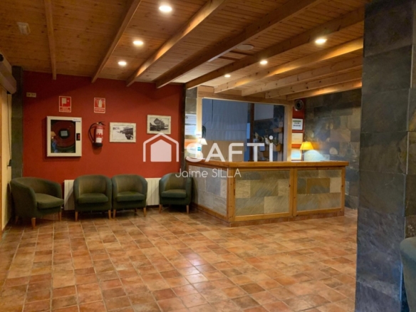 Imagen 3 de Se vende en exclusiva hotel con 45 habitaciones