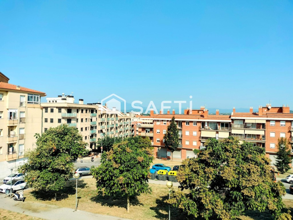 Imagen 2 de Gran oportunidad en Blanes: ¡Reforma y multiplica!