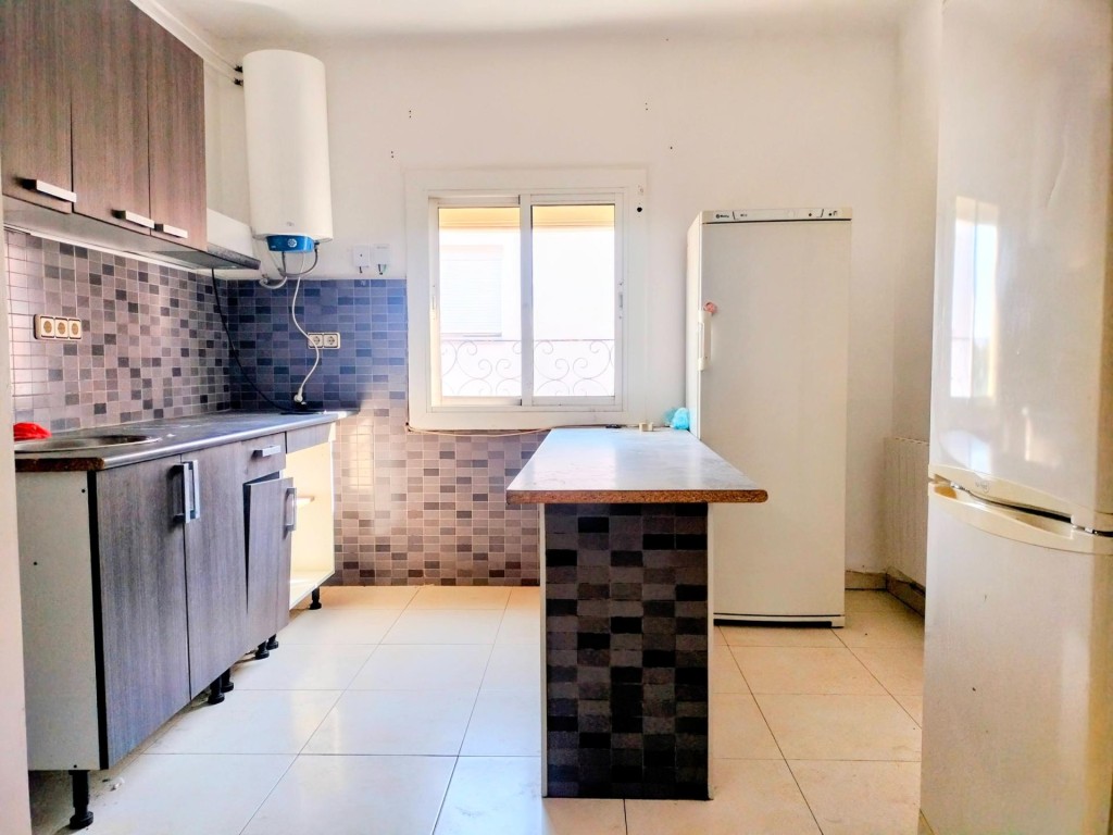 Imagen 3 de Gran oportunidad en Blanes: ¡Reforma y multiplica!