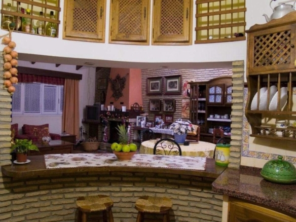 Imagen 3 de PRECIOSO CHALET INDEPENDIENTE A 5 MINUTOS EN COCHE DE LA PLAYA DE LA BARROSA