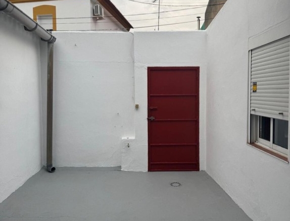 Imagen 4 de Casa cerca de badajoz. La Albuera. Sin comisión de agencia.