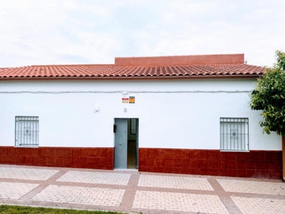 Imagen 1 de Casa cerca de badajoz. La Albuera. Sin comisión de agencia.