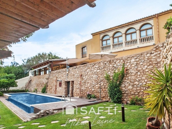 Imagen 1 de Inversión en una auténtica MASÍA con encanto y gran proyección