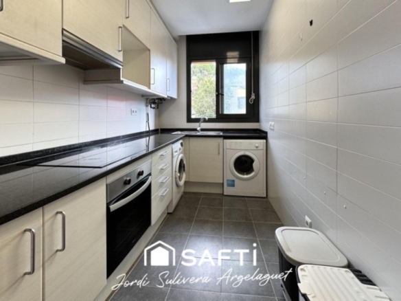 Imagen 3 de MODERNO PISO CON BALCÓN Y VISTAS EN PALAMÓS