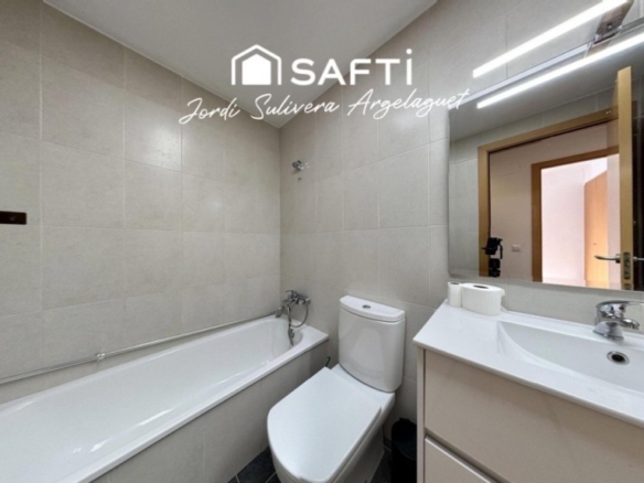 Imagen 4 de MODERNO PISO CON BALCÓN Y VISTAS EN PALAMÓS