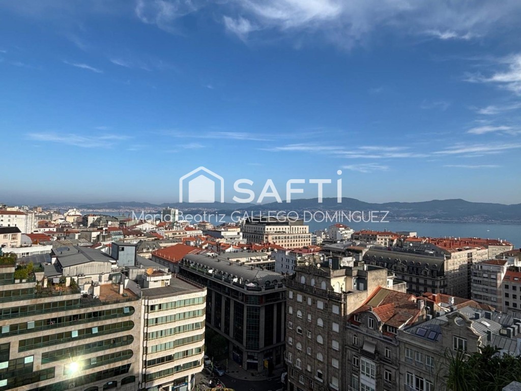 Imagen 3 de SE VENDE EXCLUSIVO ÁTICO DUPLEX EN EN EL CENTRO DE VIGO - PONTEVEDRA