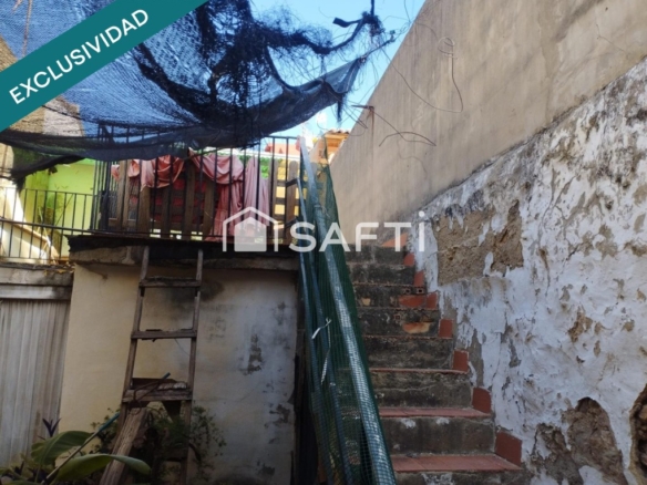 Imagen 3 de CASA CENTRO DE CULLERA.