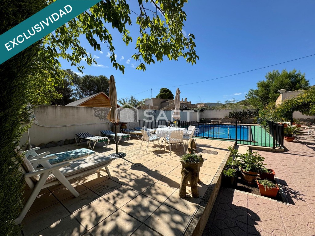 Imagen 2 de Gran casa con piscina y casa de invitados en Xinorla (Monóvar)