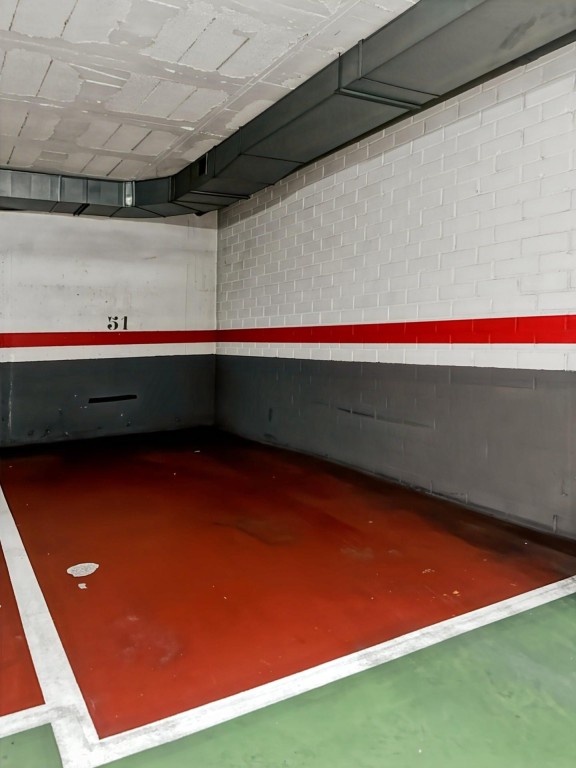 Imagen 4 de Tu gran parking en el corazón de Gracia