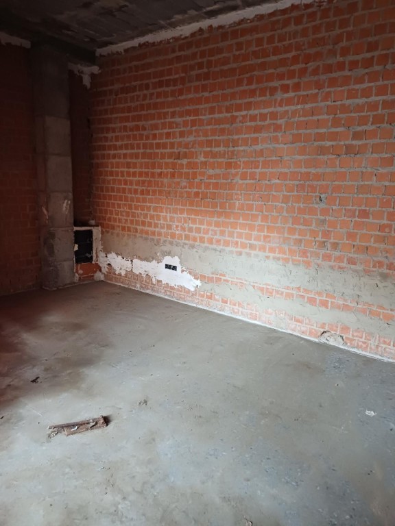 Imagen 1 de Local comercial en urbanización Guadiana. Badajoz.