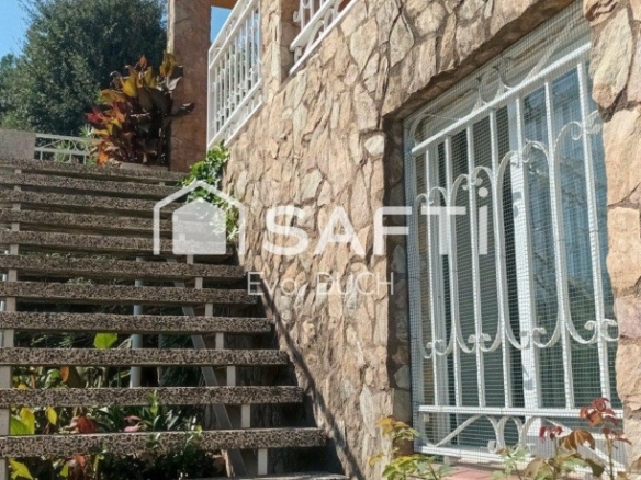 Imagen 3 de Casa independiente con piscina y barbacoa en Sils