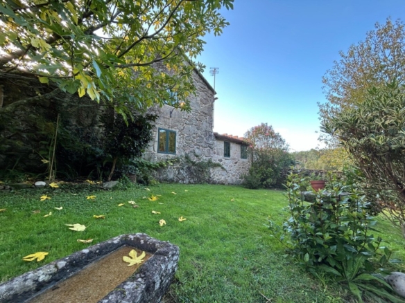 Imagen 1 de Venta de casa de piedra