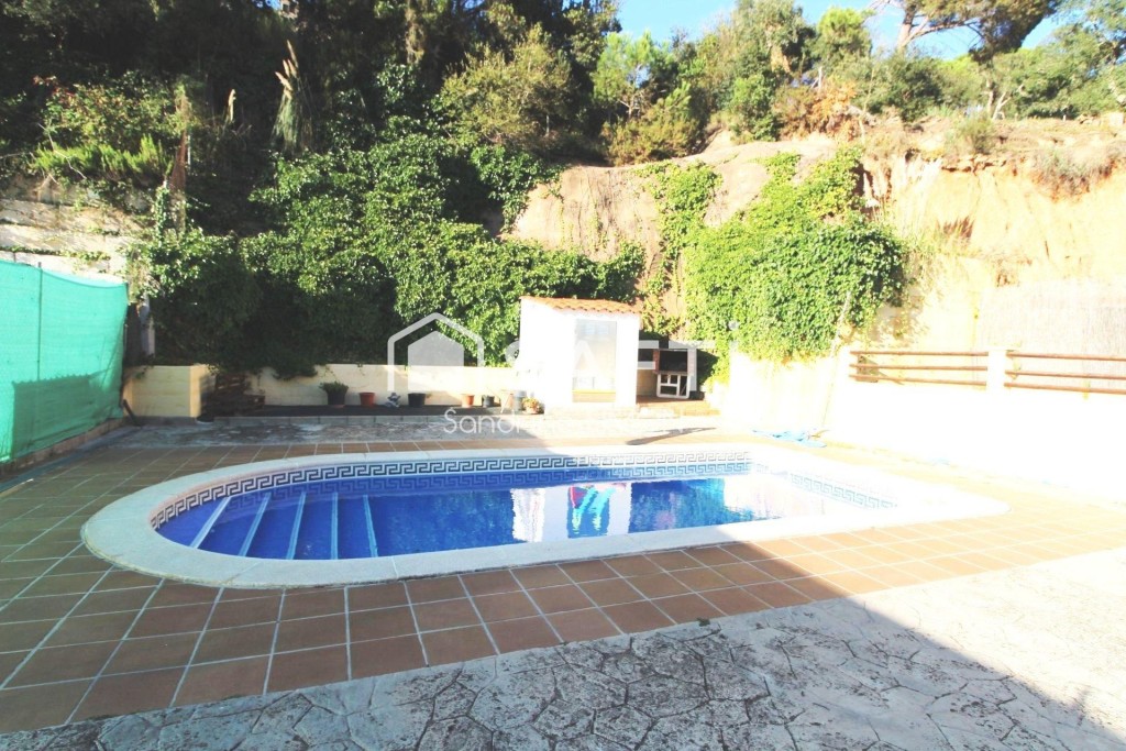 Imagen 2 de Preciosa casa 4 habitaciones con piscina y vistas despejadas!!