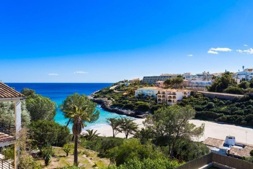 Imagen 1 de PRECIOSO DUPLEX CON PISCINA Y VISTAS AL MAR