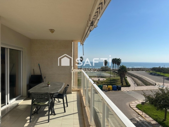 Imagen 1 de Apartamento exclusivo en primera línea de la playa