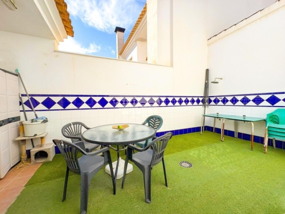 Imagen 1 de Amplio dúplex con patio