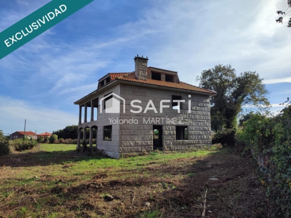 primera planta y bajo cubierta + 1 312m² de parcela.