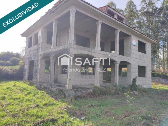 Imagen 2 de Casa de piedra 362 m² útiles distribuidos en planta baja