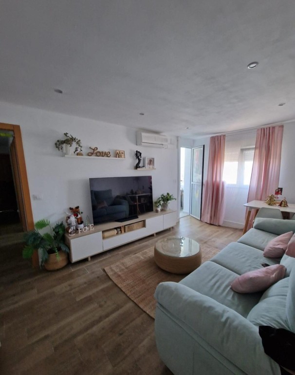 Imagen 1 de PISO RECIEN REFORMADO EN MAGNIFICA ZONA EN SAN FERNANDO.