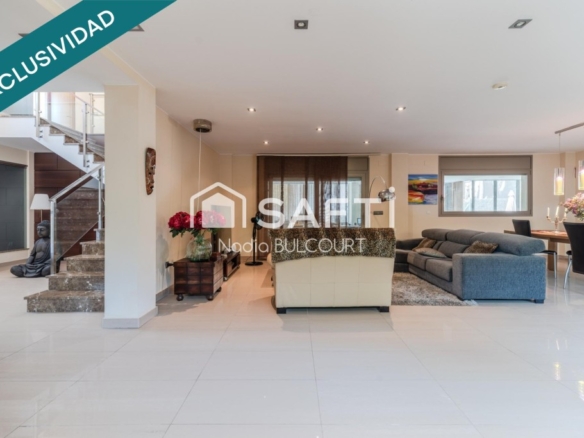 Imagen 4 de Villa exclusiva con piscina y vistas a Montserrat.