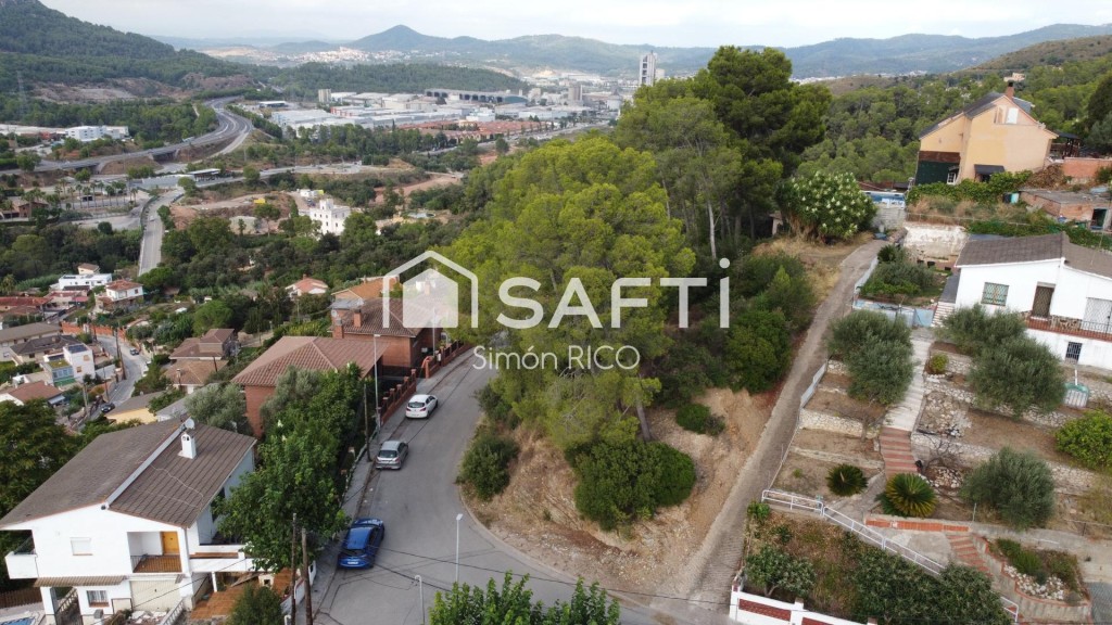 Imagen 3 de Fantástico terreno urbano con vistas en Cervelló.