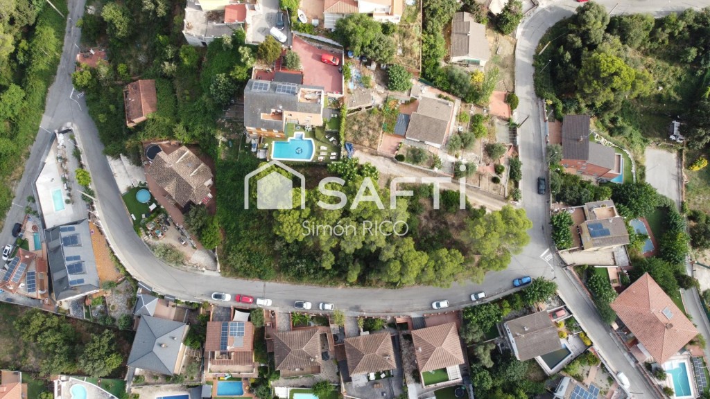 Imagen 4 de Fantástico terreno urbano con vistas en Cervelló.