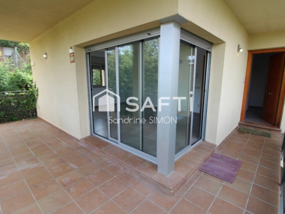 Imagen 1 de Casa luminosa con vistas a la montaña