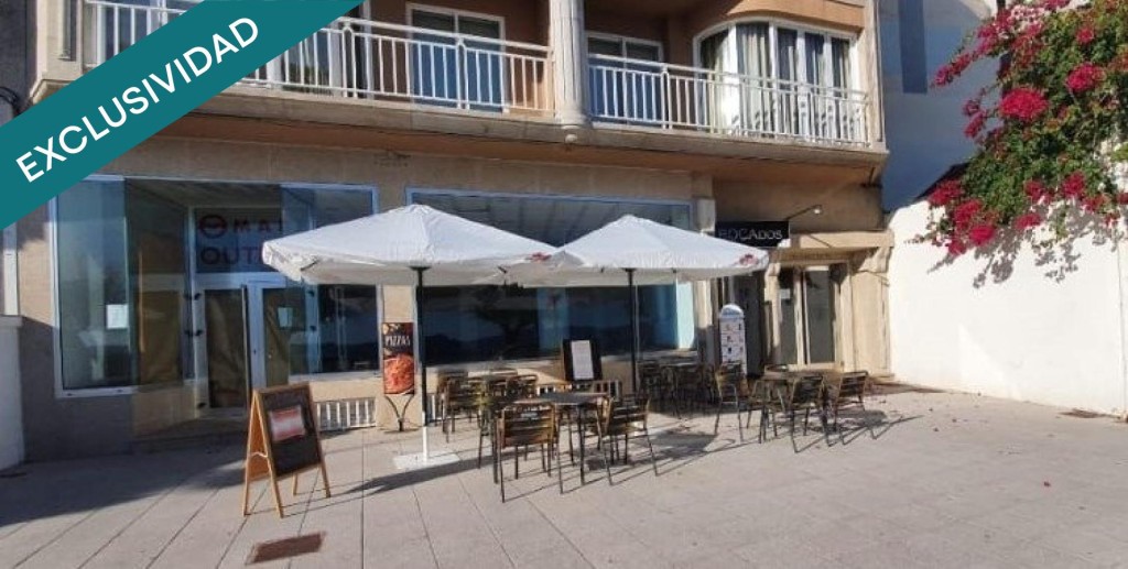Imagen 2 de Local comercial en Sanxenxo- Playa de Silgar.