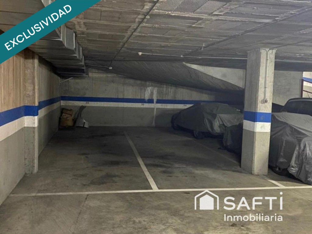 Imagen 2 de Excelente plaza doble de parking para dos coches grandes en Av. Constitución.