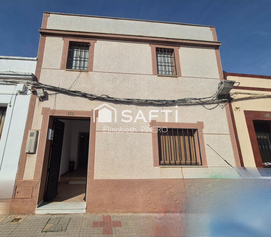 po-1251633-imagen - El Club del Propietario Imagen 1 de Semicéntrica vivienda con patio y terraza. ¡¡AMUEBLADA!!
