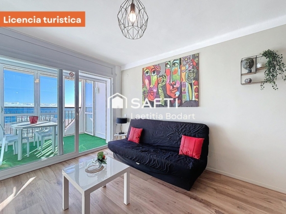 po-1251668-imagen - El Club del Propietario Imagen 1 de Apartamento reformado frente al mar con licencia turística – Terraza & vistas al mar