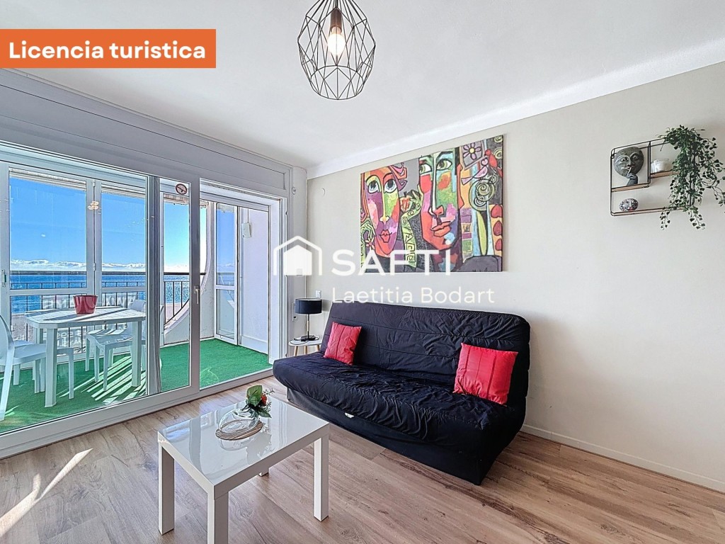 Imagen 1 de Apartamento reformado frente al mar con licencia turística – Terraza & vistas al mar