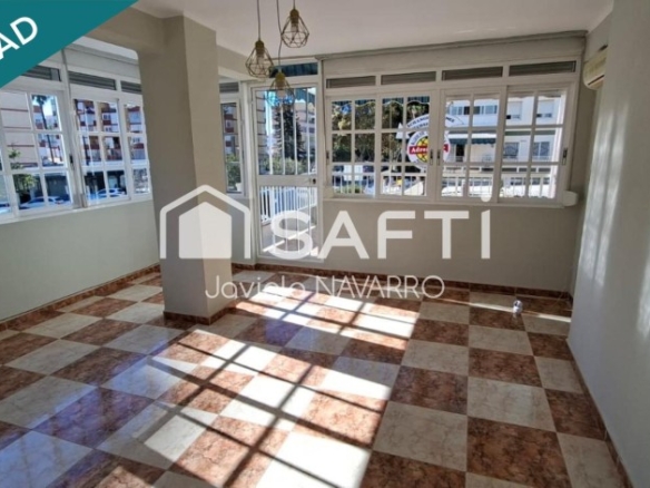 Imagen 2 de VENTA EN EXCLUSIVA DE MAGNIFICO PISO EN EL CENTRO DE TORRE DEL MAR