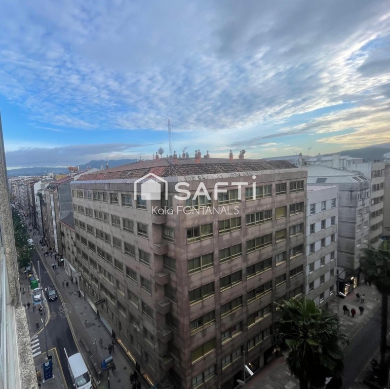 Imagen 2 de ESPECTACULAR PISO EN PONTEVEDRA
