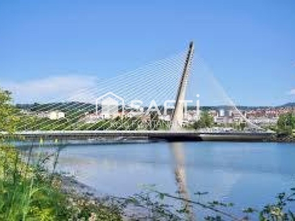 Imagen 1 de ESPECTACULAR PISO EN PONTEVEDRA