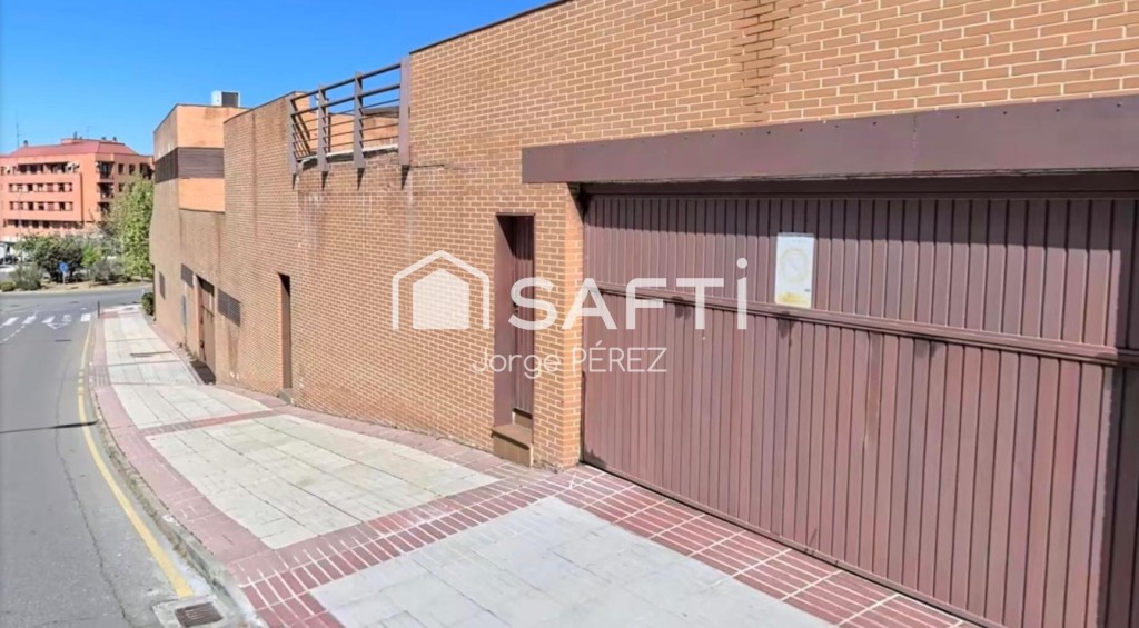 Imagen 1 de Safti vende trastero en Toledo.