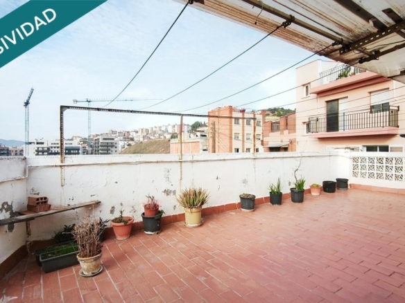 Imagen 2 de Oportunidad con gran potencial en Molins de Rei – Barrio Riera Bonet