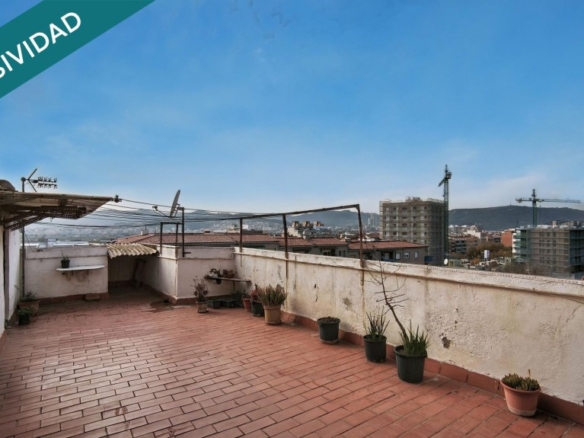 Imagen 1 de Oportunidad con gran potencial en Molins de Rei – Barrio Riera Bonet