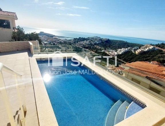 Imagen 2 de Villa con vistas al mar y al Castillo de Peñíscola