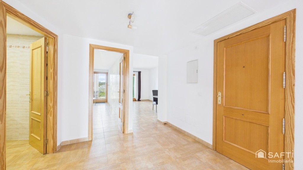 Imagen 1 de Piso con Piscina comunitaria