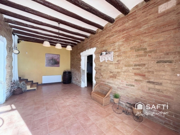 Imagen 4 de Masía histórica con olivar en producción y explotación de uso turístico.