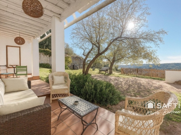 Imagen 1 de Masía histórica con olivar en producción y explotación de uso turístico.