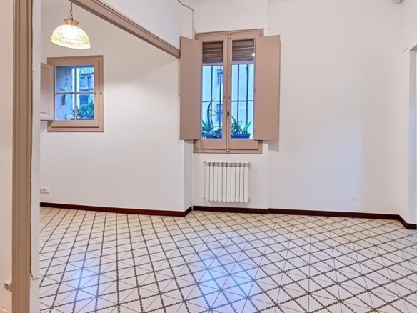 A REFORMAR en la calle Santa Anna del barrio Gotico.